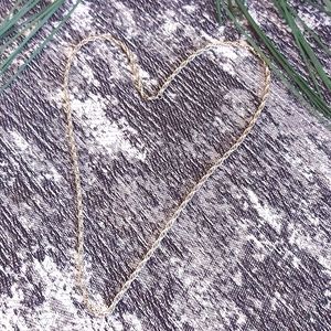 SILVER TONE CHAIN NECKLACE!